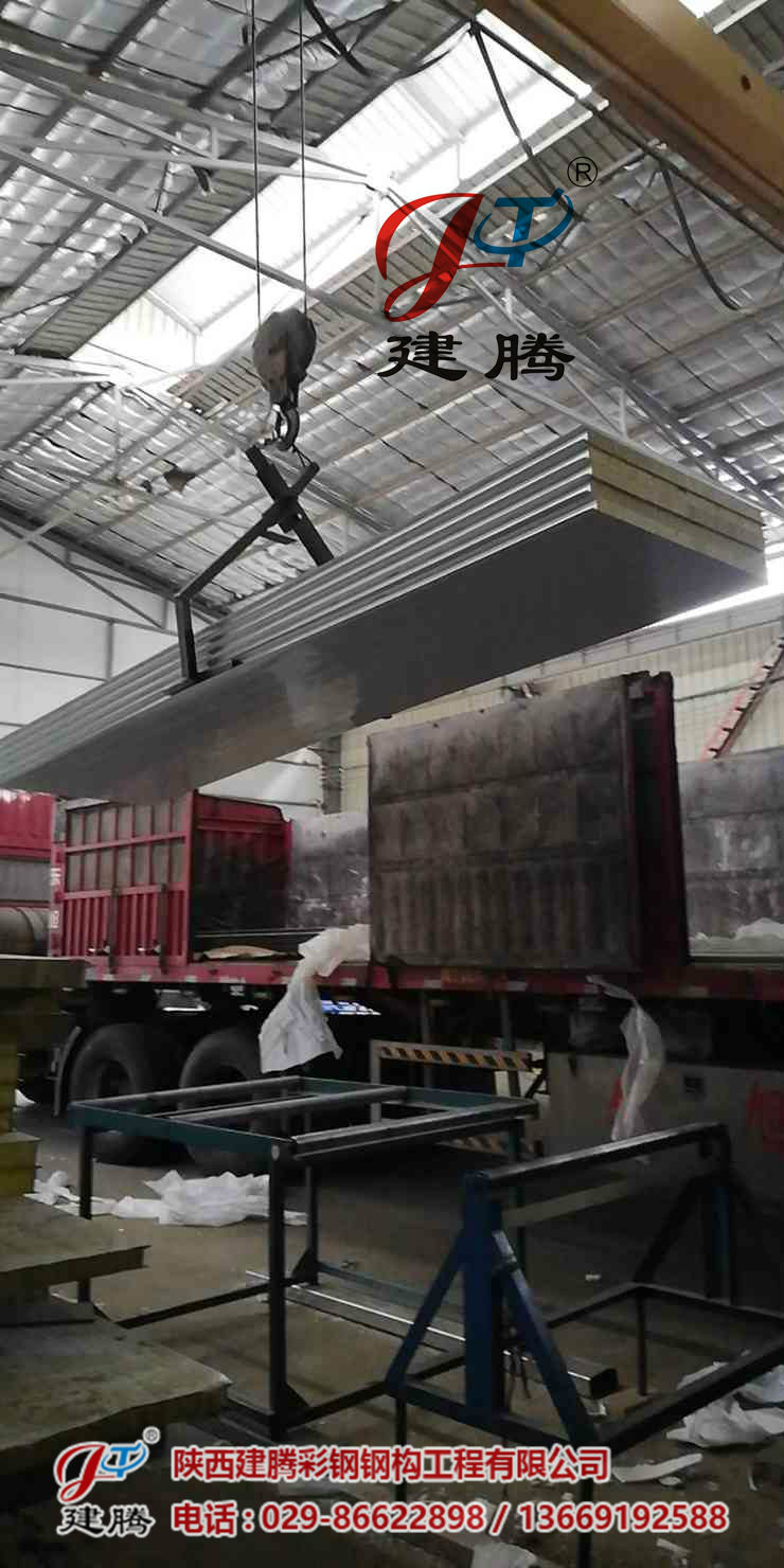 重庆莱胜钢结构有限公司材料采购两千米岩棉夹心板及五千米C型钢